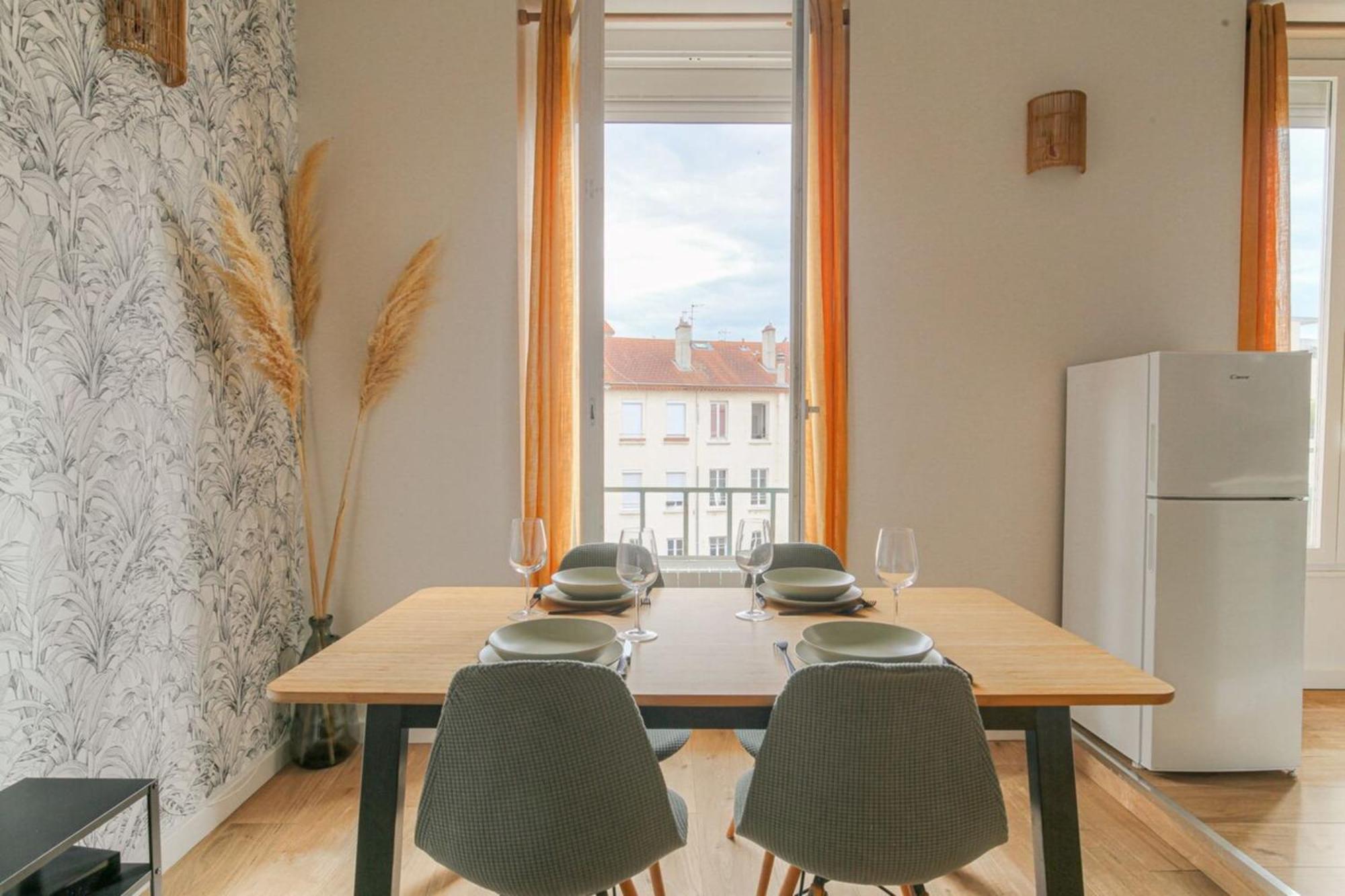 Duplex Spacieux Et Design Proche La Part-Dieu Lägenhet Lyon Exteriör bild
